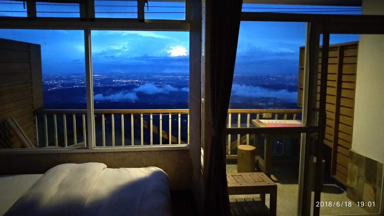Sky Lounge B&B Zhushan Dış mekan fotoğraf