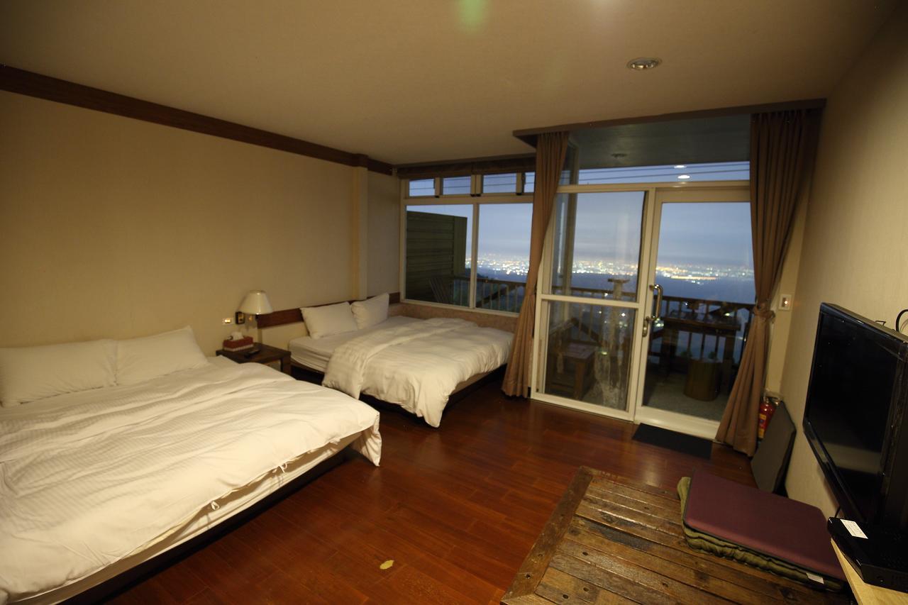 Sky Lounge B&B Zhushan Dış mekan fotoğraf